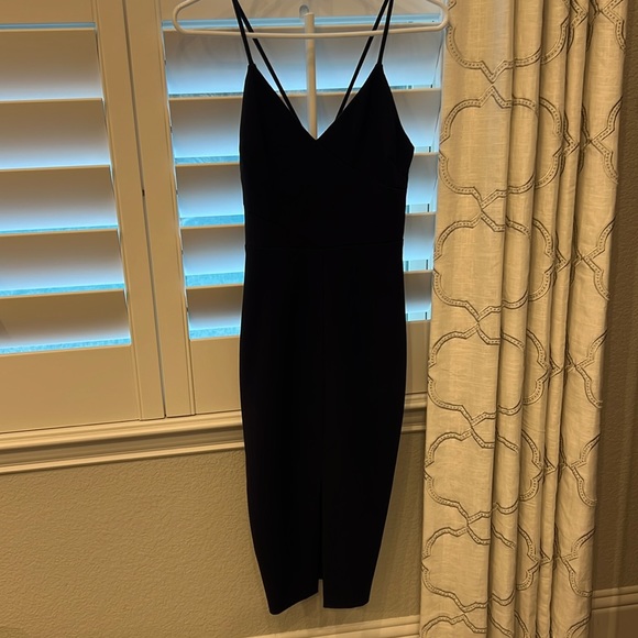 Likely dress with front slit - Picture 3 of 8